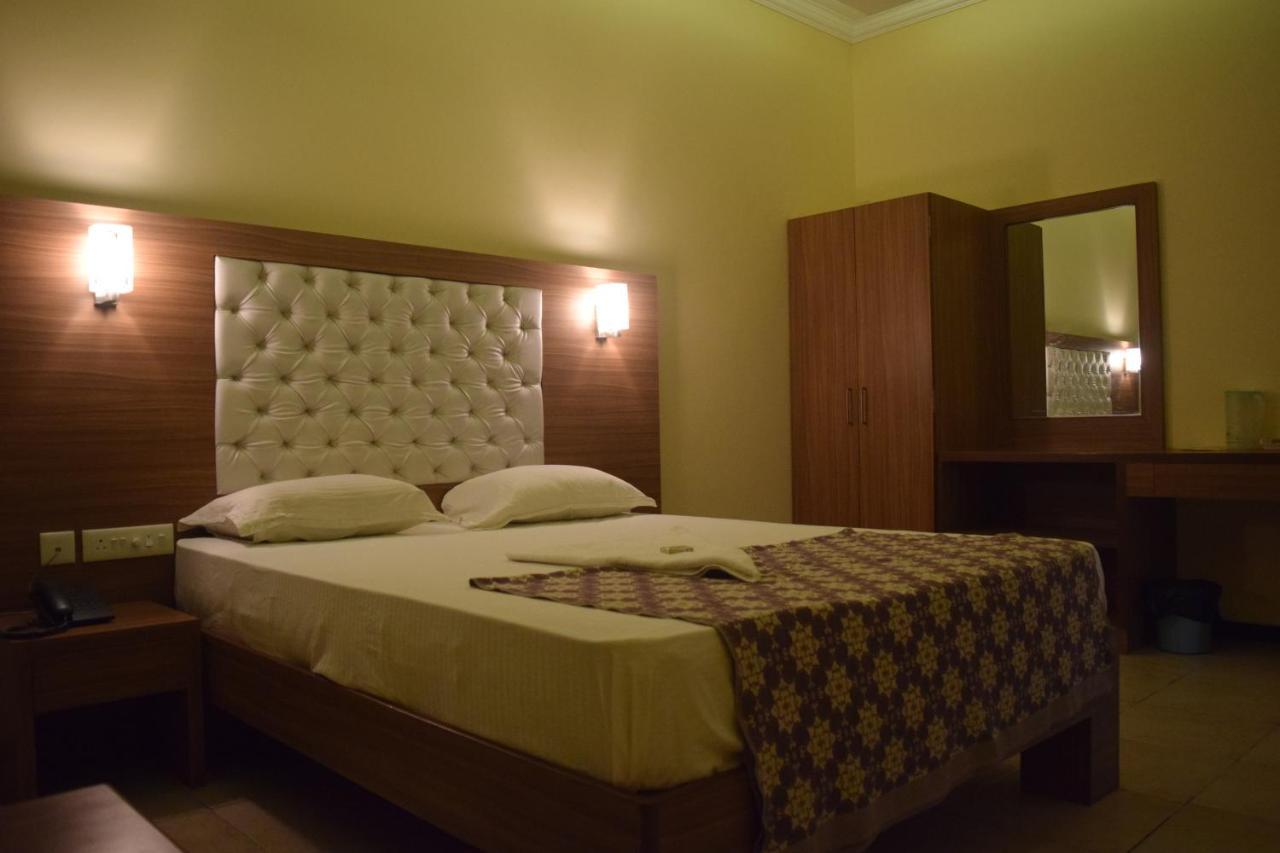 Hotel Kudla Rasa Prakash Mangalore Exterior foto