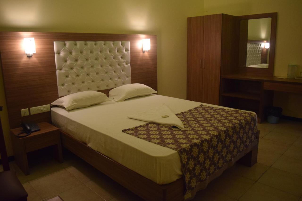 Hotel Kudla Rasa Prakash Mangalore Exterior foto